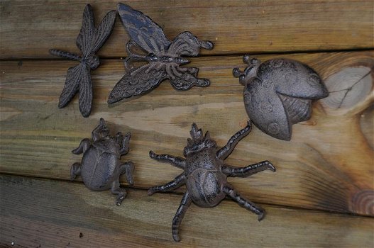 5 x insect gietijzer, wandornament , vlinder , lieveheerstbeest - 1
