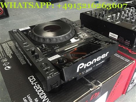 Te koop Pioneer DJ 2x Pioneer Cdj-2000Nxs2 & Djm-900Nxs2 + Hdj-2000 Mk2 Dj Pakket. - 2