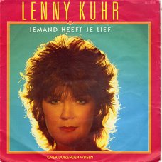 Lenny Kuhr – Iemand Heeft Je Lief (1982)