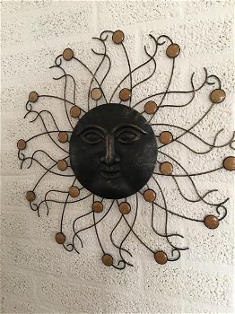 Prachtig mooi decoratief metalen wandornament, DE ZON - 1