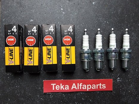 NGK No.4 V-Line BP6E Bougies Spark Plugs - 0