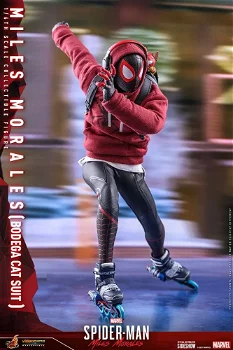 Hot Toys Spider-Man: Miles Morales Videogame Bodega Cat Suit VGM50 - 3