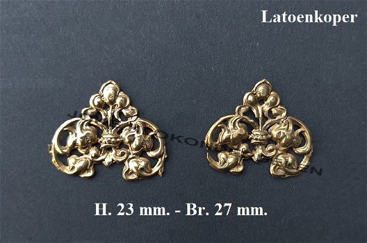 = 2 Ornamentjes = latoenkoper =47311 - 0