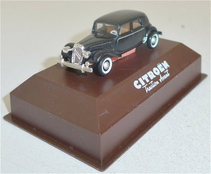 1:87 Brekina Oldtimer 1405 Citroen Traction Avant zwart - 0