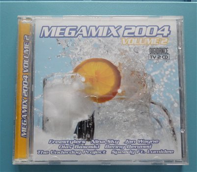 Te koop de originele CD Megamix 2004 Volume 2 van Digidance. - 0