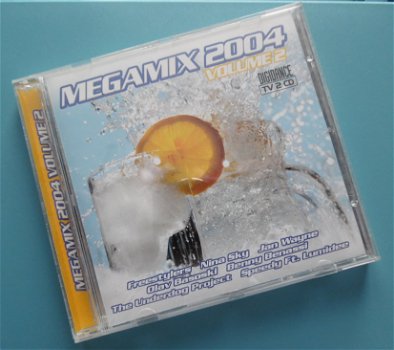 Te koop de originele CD Megamix 2004 Volume 2 van Digidance. - 4