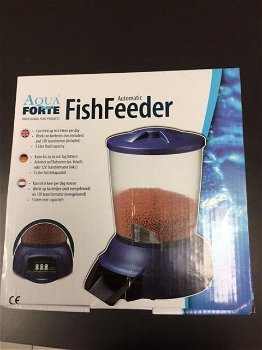 Aquaforte automatic fish feeder op trafo of batterijen - 2