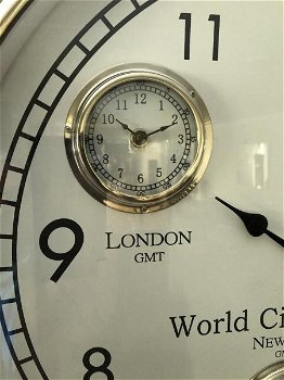Wereld tijd klok, chromen uitvoering met 4 uurwerken , klok - 2