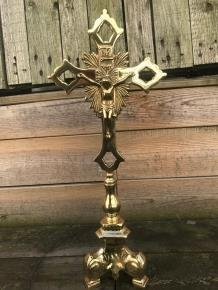 Een altaar-kruis gemaakt van messing, INRI,Here Jezus - 0