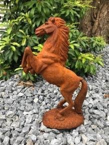 Een mooi beeld van steigerend paard, gietijze , kado , tuin - 1