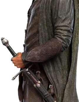 WETA LOTR Classic Series Statue Aragorn Hunter of the Plains - 6