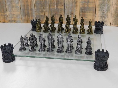Een prachtig schaakspel-schaakbord met glas , kado - 2