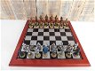 Een schaakspel met als thema , MEDIEVAL KNIGHTS - 0 - Thumbnail