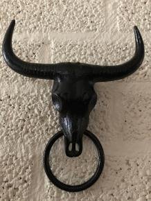 Gietijzeren bull skull met handdoek ring, zwart, fraai - 3