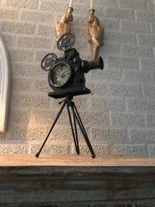 Een nostalgische en decoratieve klok-oude filmcamera - 5