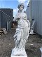 Grieks beeld van Artemis, godin van de jacht , -tuinbeeld. - 0 - Thumbnail