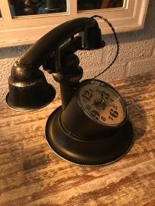 Leuke klok in de vorm van een oude telefoon, nostalgisch - 4