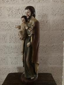 Mooi beeld van Jozef met de Here Jezus op de arm, poly - 3