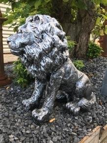 Prachtig beeld van een leeuw, polystone, zilver-grijs,detal - 1