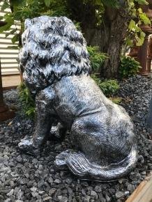 Prachtig beeld van een leeuw, polystone, zilver-grijs,detal - 2