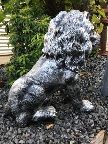 Prachtig beeld van een leeuw, polystone, zilver-grijs,detal - 3
