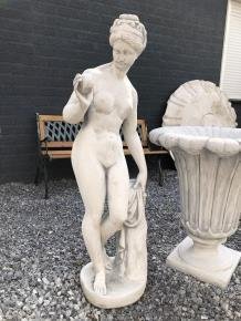 Vol stenen beeld van Venus met appel, tuin beeld - 1