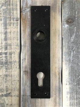 Lange deurplaat Cavo , zwart ,slotgat voor voordeuren - 0