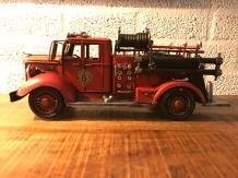 metalen schaalmodel van een brandweerwagen ,kado - 7