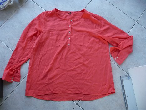 Sojaconcept zacht koraal rode blouse maat XXL. - 2