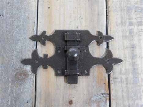 Schuifslot, antiek deurbeslag, van ijze , meubel beslag - 1