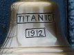 Bel , Titanic 1912 met touw, gepatineerd messing, deco - 1 - Thumbnail