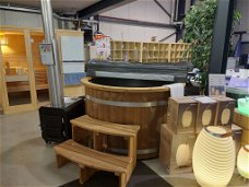 Duurzame hottubs | Vandaag open | Thermowood | ACTIES