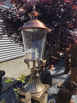 Lamp messing-koper rond glas op voet, uitstraling - 0