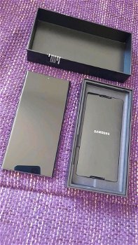 Samsung Galaxy S22 Ultra 128GB in Phantom Black - 0