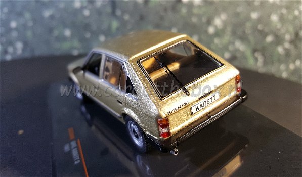 Opel Kadett D 1981 beige 1/43 Ixo V645 - 2