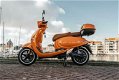 Nieuwe oranje e-scooter - nieuwprijs: €4763 - 6 - Thumbnail