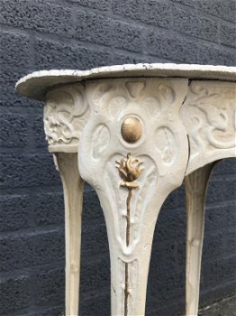 Een gietijzeren tafel, wit, art nouveau , bloem , - 5