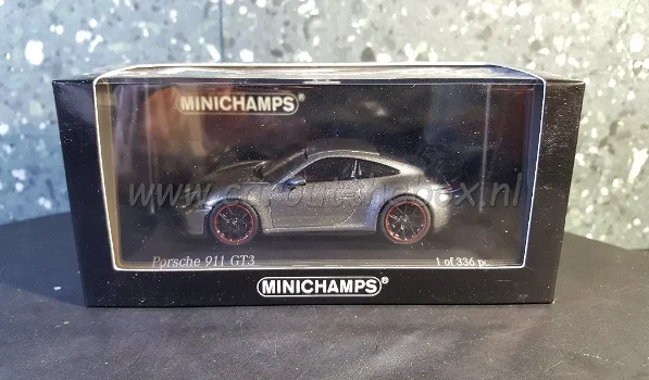 Porsche 911 GT3 achatgraumetallic 1:43 Minichamps - 3
