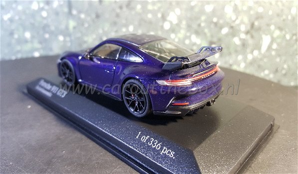 Porsche 911 GT3 Enzianblaumetallic 1:43 Minichamps - 2