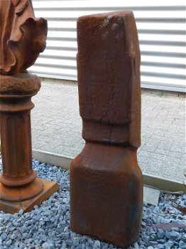 groot stenen beeld, moai van de paaseilanden, oxide. - 3