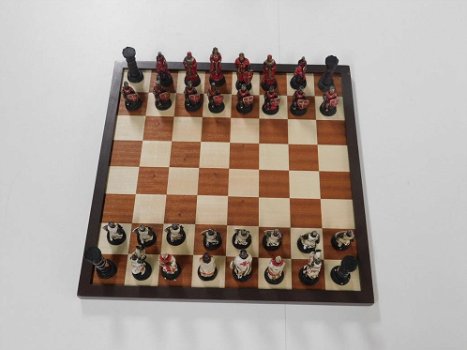 Mooi schaakspel , CRUSADE Red VS White , schaakspel - 0