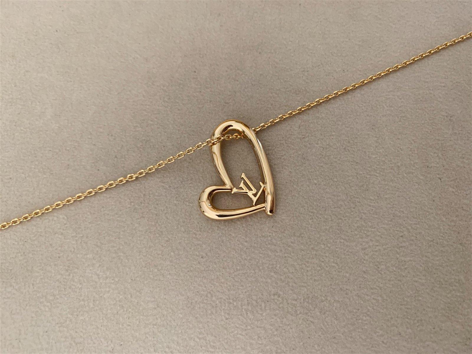 Gouden ketting met hart hanger letters verguld bedel paris - nr. 1