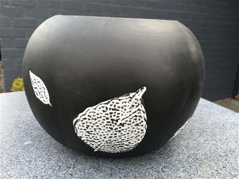 Terracotta bloembak zwart, mooi ontwerp , OPRUIMING - 1