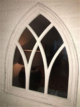 1 Spiegel venster met houten frame in white wash - 1