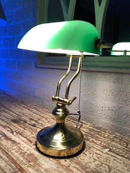 Een prachtige messing-groen glazen banking desk buro lamp - 0