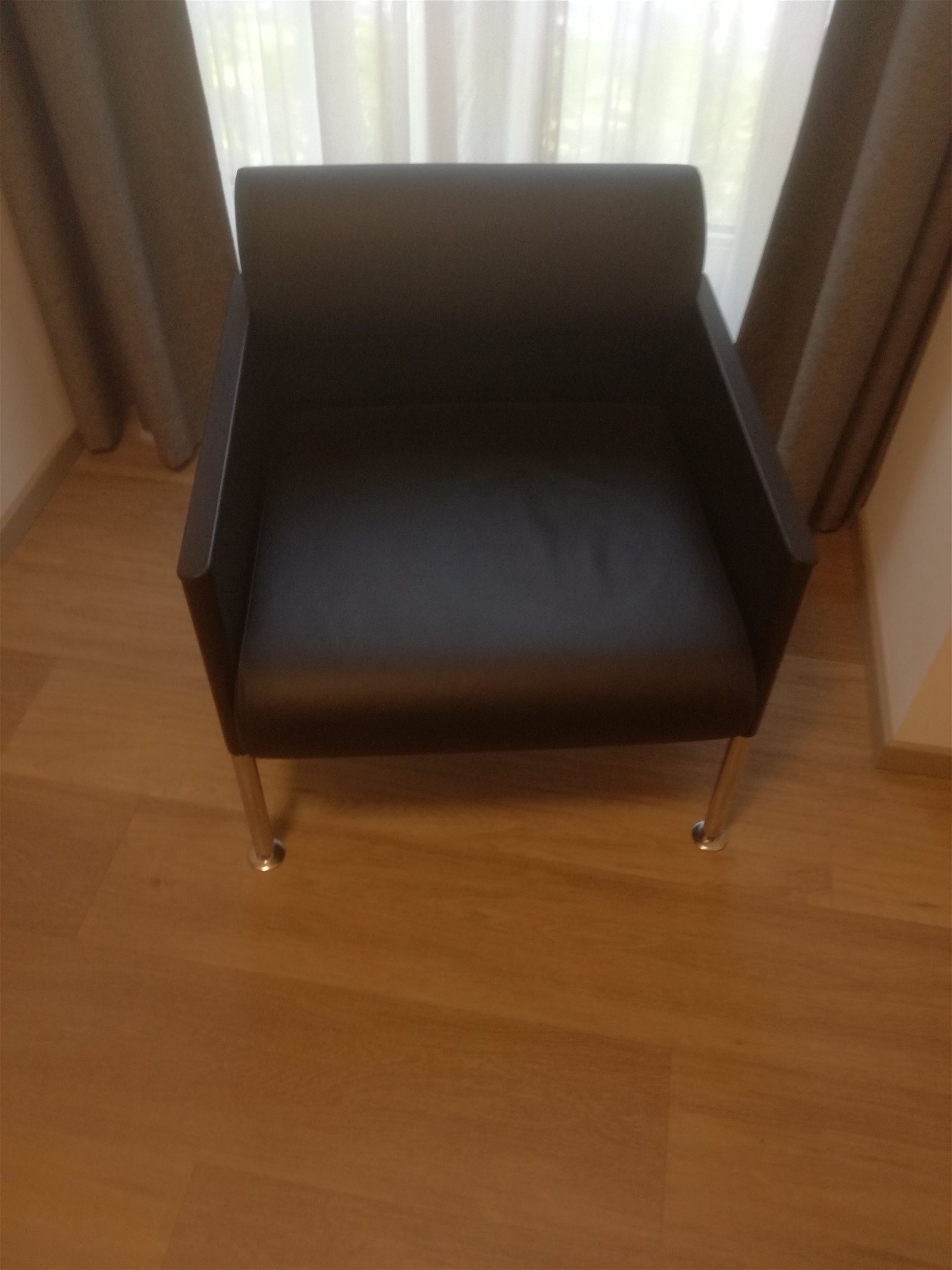 2 fauteuils ROSENTHAL, zwart leer. DESIGN!! Zijn als nieuw! - nr. 1