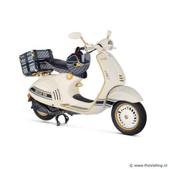 Vespa 946 Christian Dior - 5