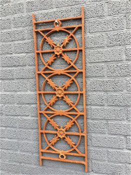 Cast iron window grill, raamrooster, smeedijzer, rust - 4