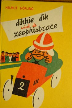 Dikkie Dik wint de zeepkistenrace - 0