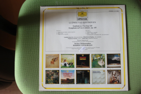 24e - lp - berliner philharmoniker - herbert von karajan - beethoven - symphonie nr 9 - dgg - Afbeelding 2